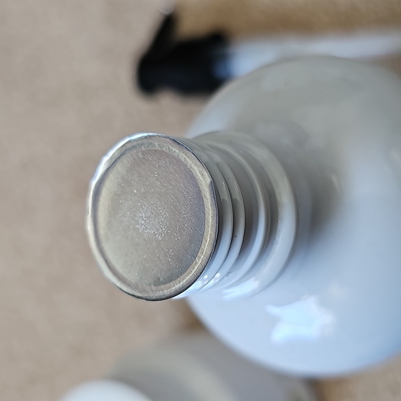 New, never opened assortment of Beekman 1802 products - Picture 4 of 13